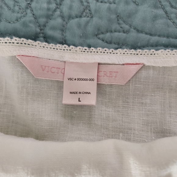 Victoria Secret Sleepwear Size L - Picture 6 of 7
